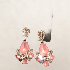 Ladies fashion earrings